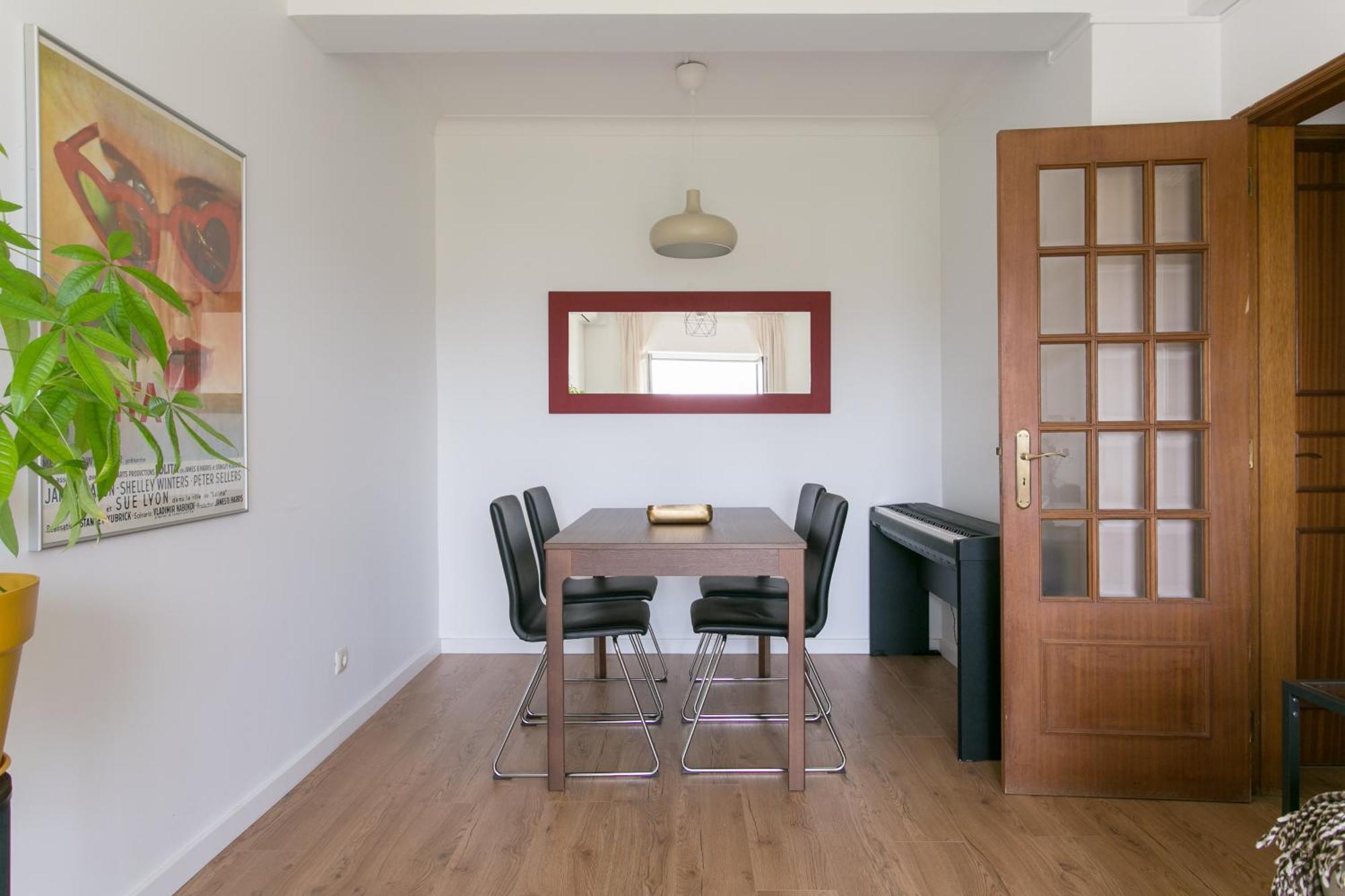 Apartamento Central Setubal Sossegado E Com Luz Exterior photo